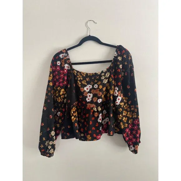 Patrons Of Peace Women’s Black Floral Puff Sleeve Rayon Crop Top Size S - Picture 5 of 7